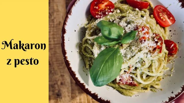Prosty przepis na spaghetti z pesto bazyliowym, który zachwyci smakiem Prosty przepis na spaghetti z pesto bazyliowym, który zachwyci smakiem